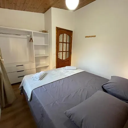 Cozy Wooden House Durrës