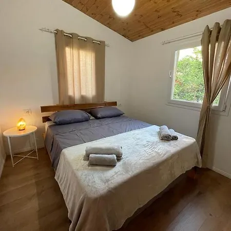 Cozy Wooden House Villa *